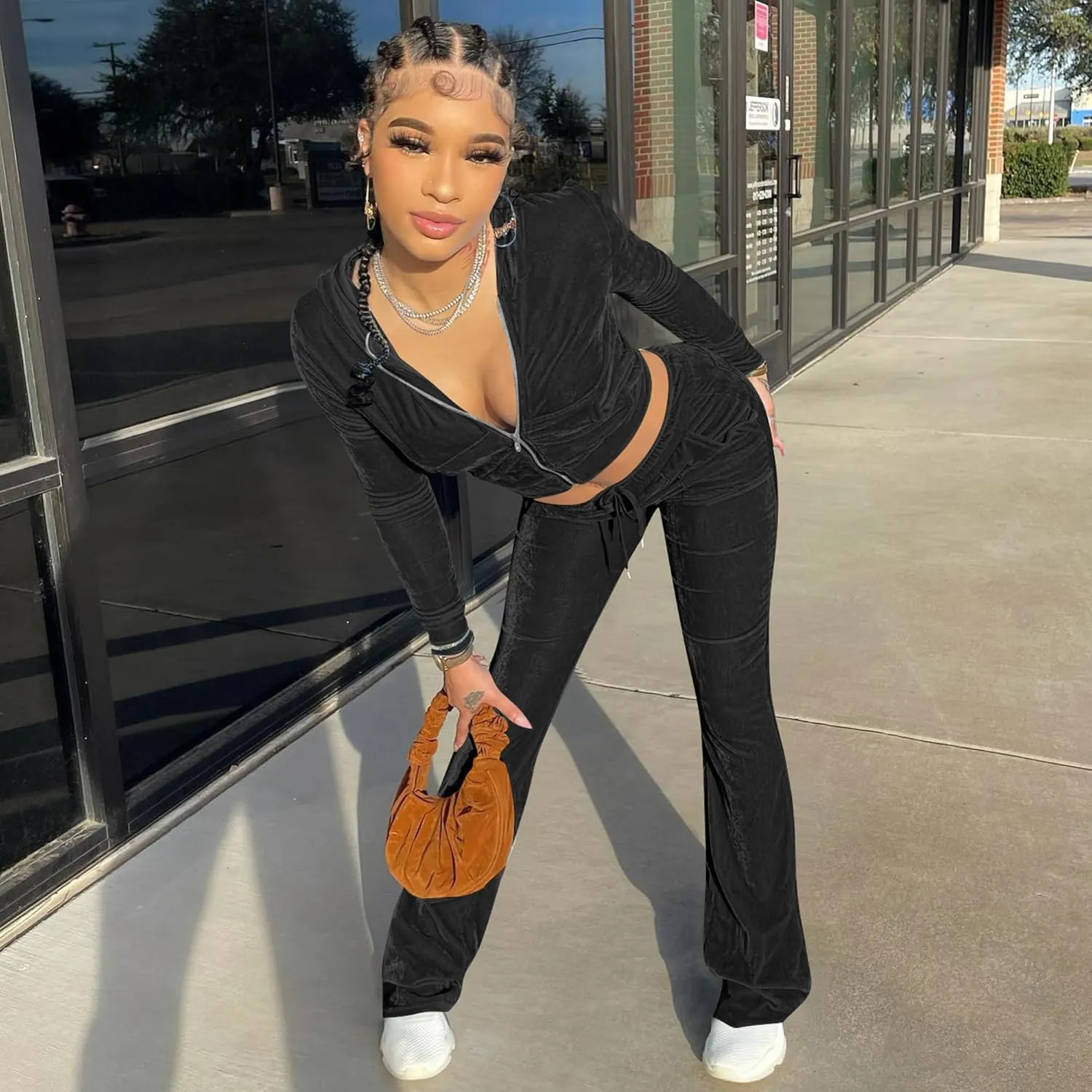 yidengymx Womens 2 Piece Velour Tracksuit Two Piece Outfits for Women Long Sleeve Zip Up Crop Tops Sweatpants Sets Pockets